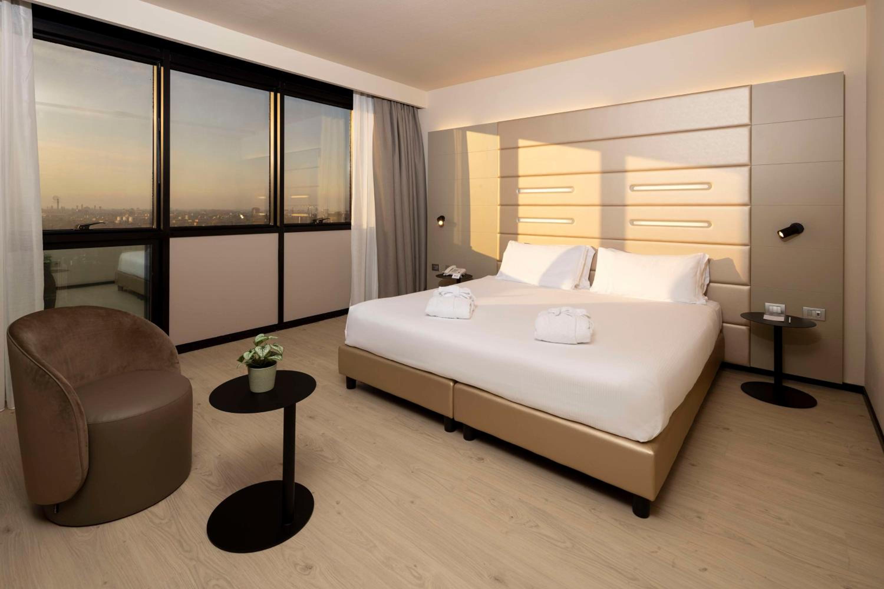 جناح جونيور ديلوكس، Best Western Plus Tower Hotel Bologna 3/9