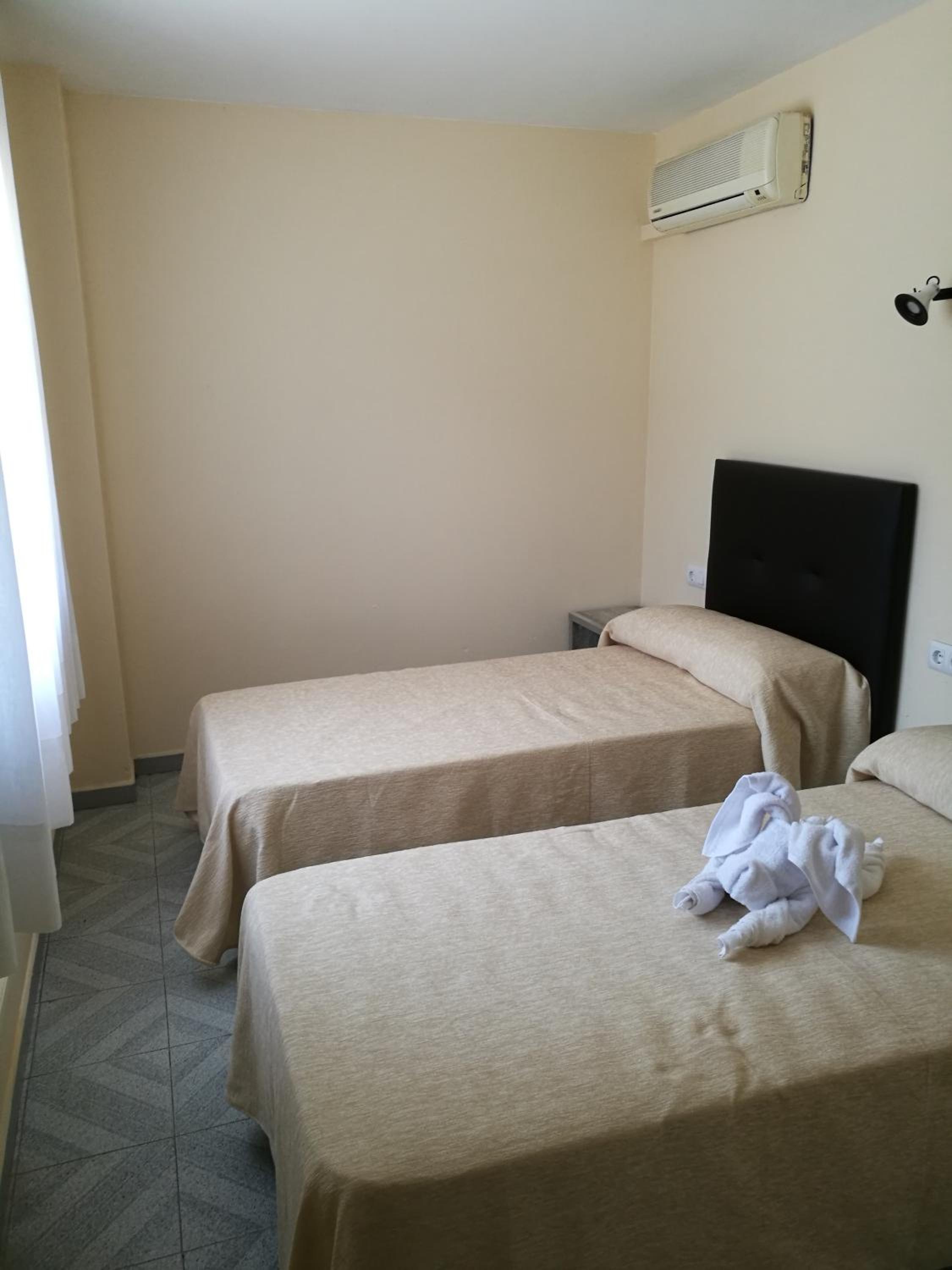 Hotel L Albera 11/34