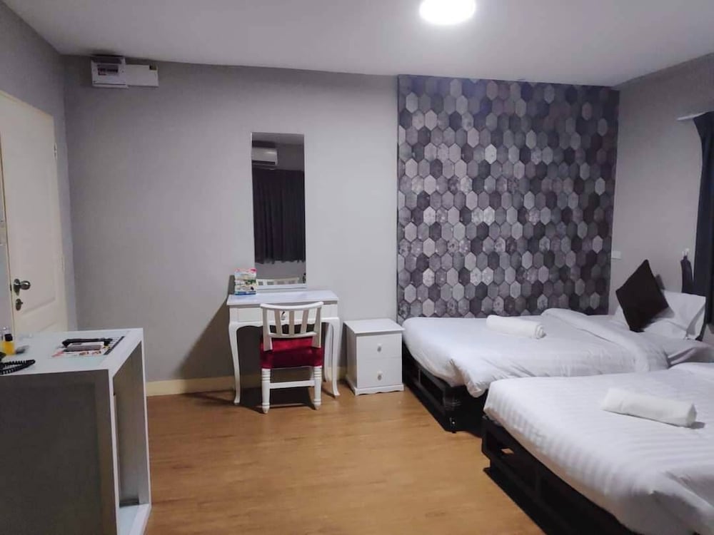SUPERIOR, TWIN BEDS