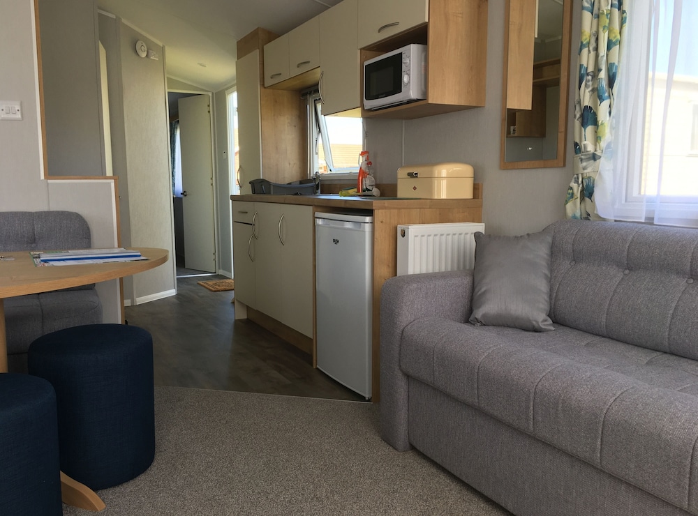 The Leas Beach Park 25/50