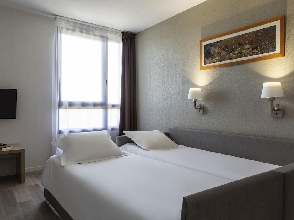 1 BEDROOM, APARTMENT