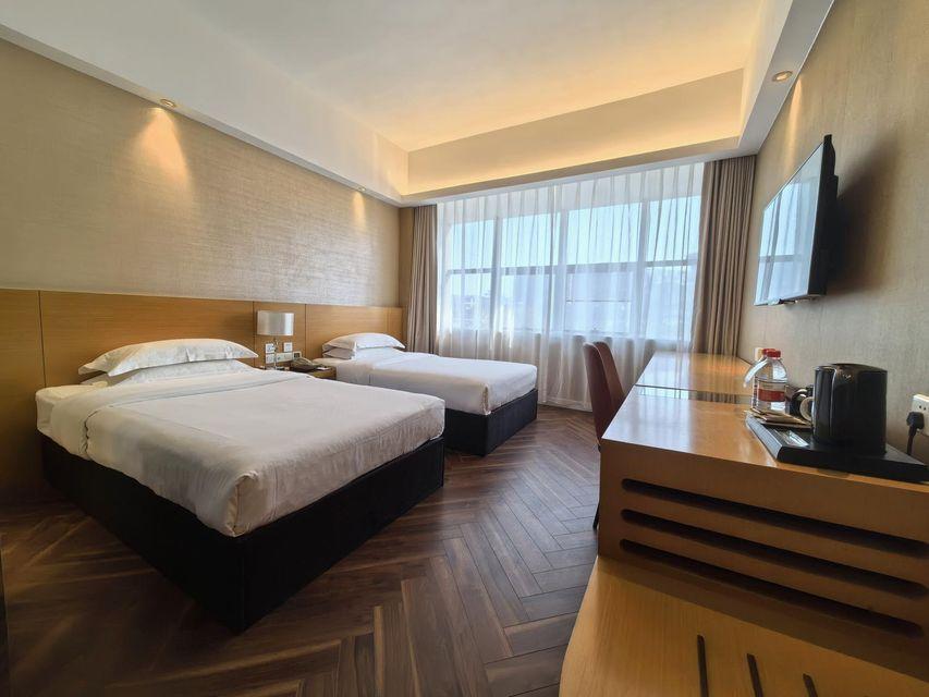 Boutique, Twin Beds