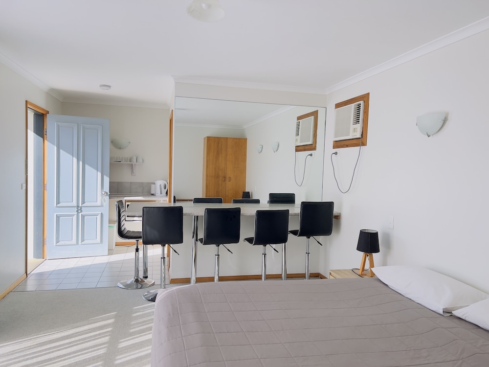 Port Fairy Motor Inn 28/63