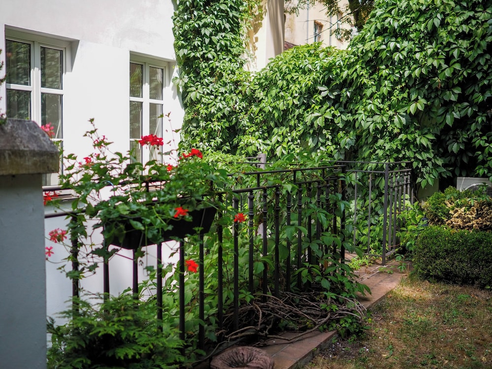 Boutique Hotel 16 46/50