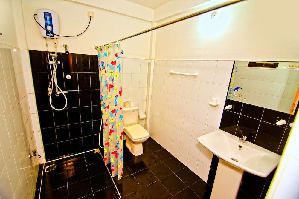 Thilaka City Hotel 39/44