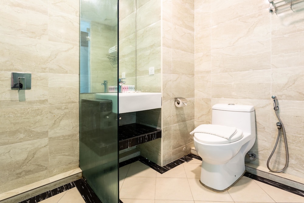 THE REED HOTEL MELAKA – Formerly E-Red Hotel Melaka 48/52