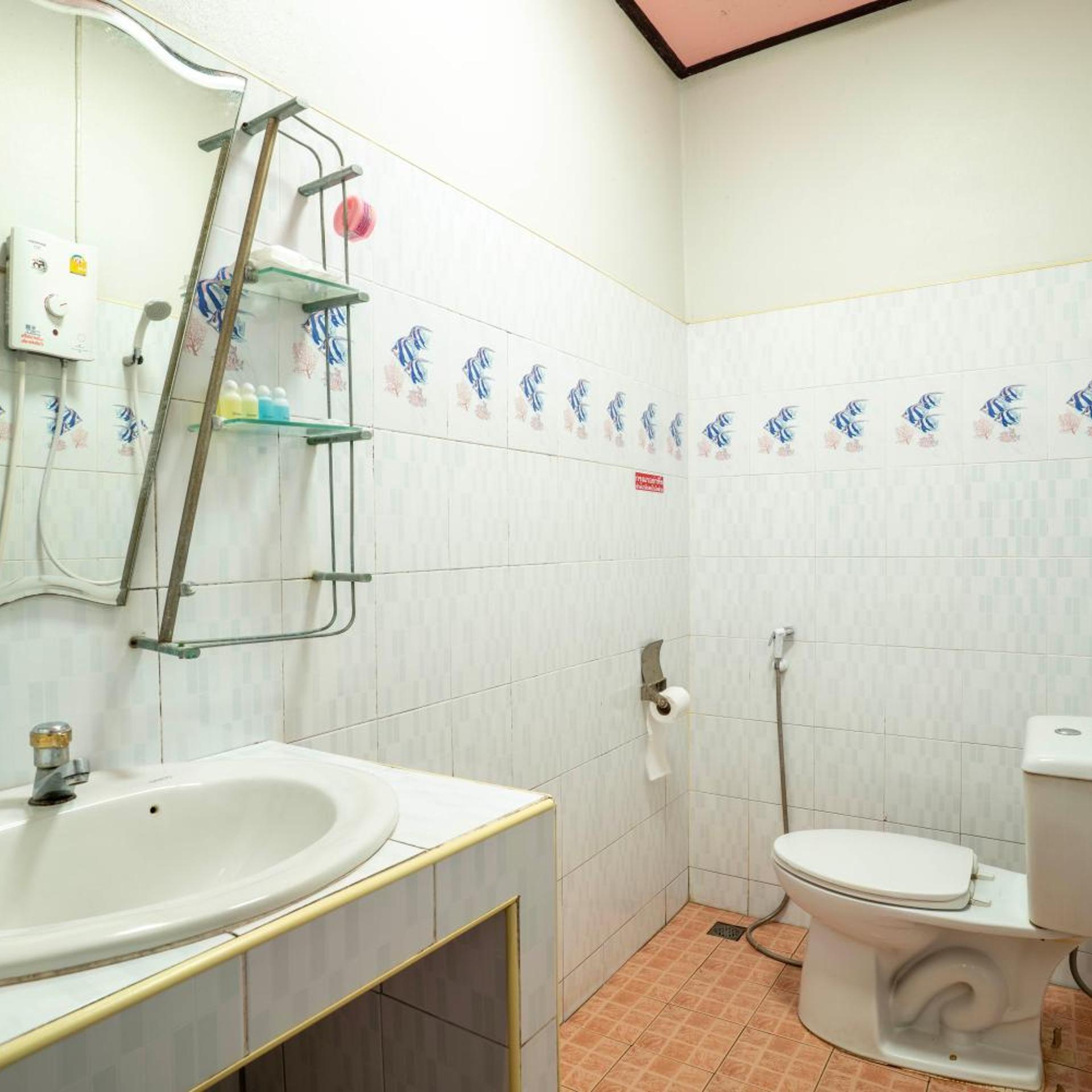 Phumthadarommanee Resort 41/43