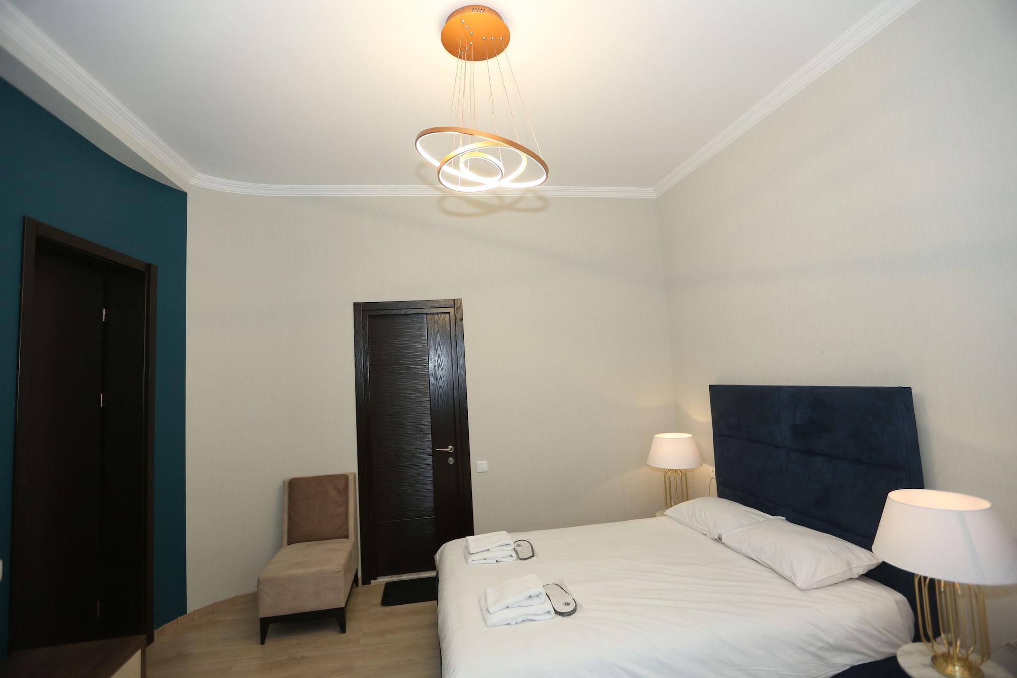DELUXE, DOUBLE BED, BALCONY