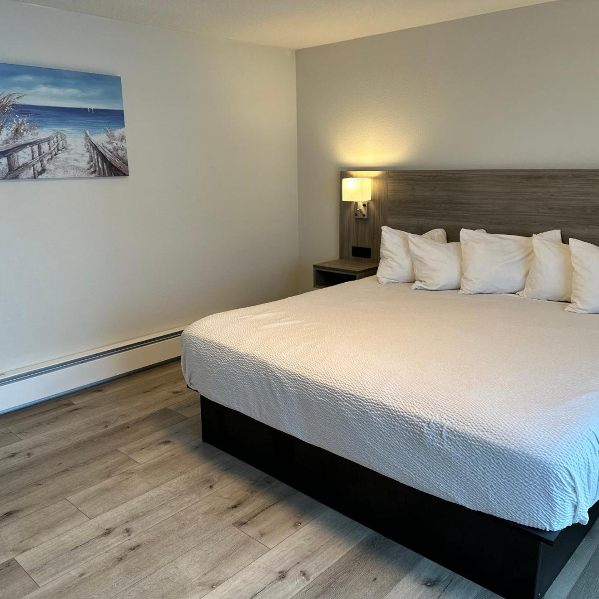 West Beach Suites 11/50