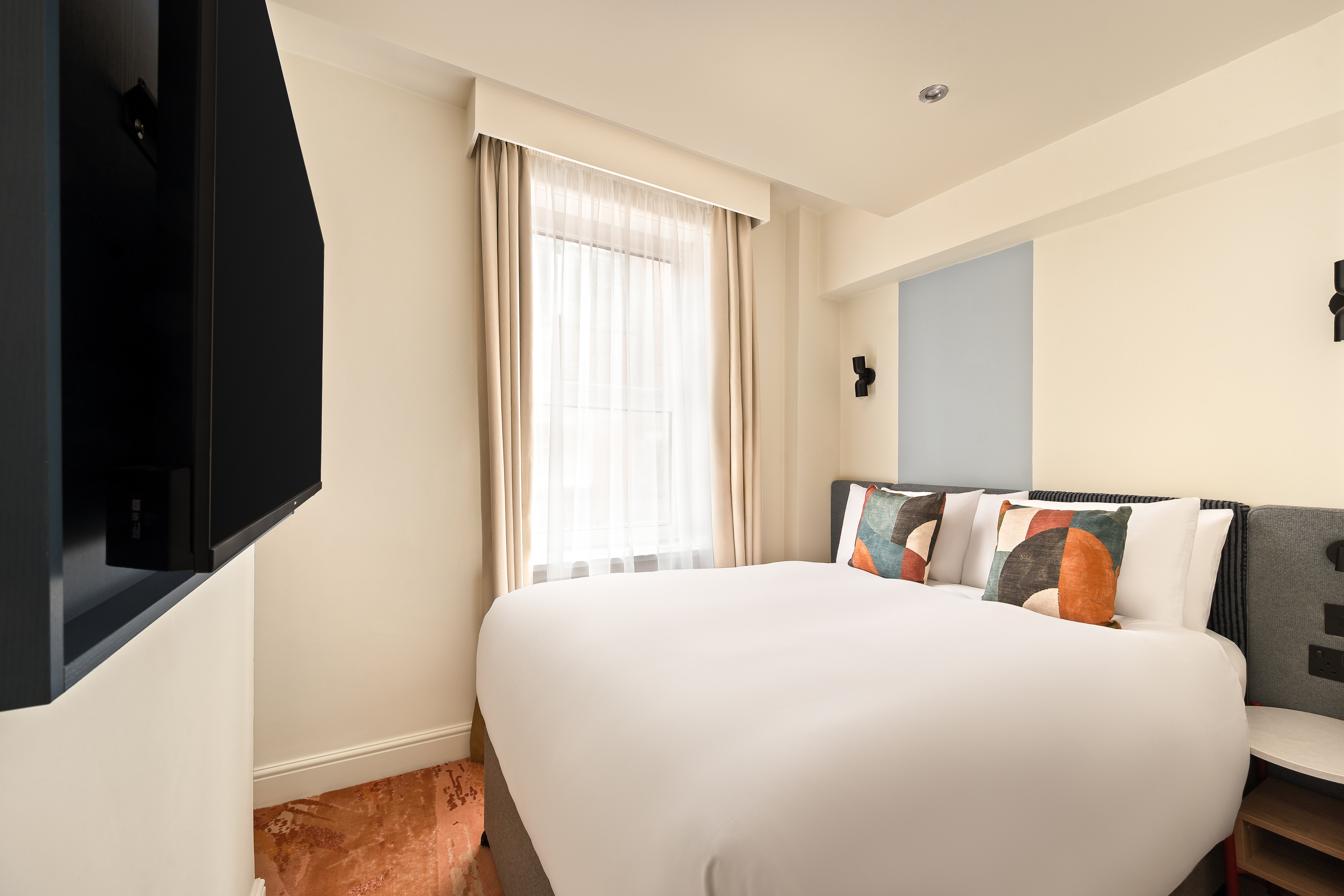 London Bloomsbury Square Hotel 28/71