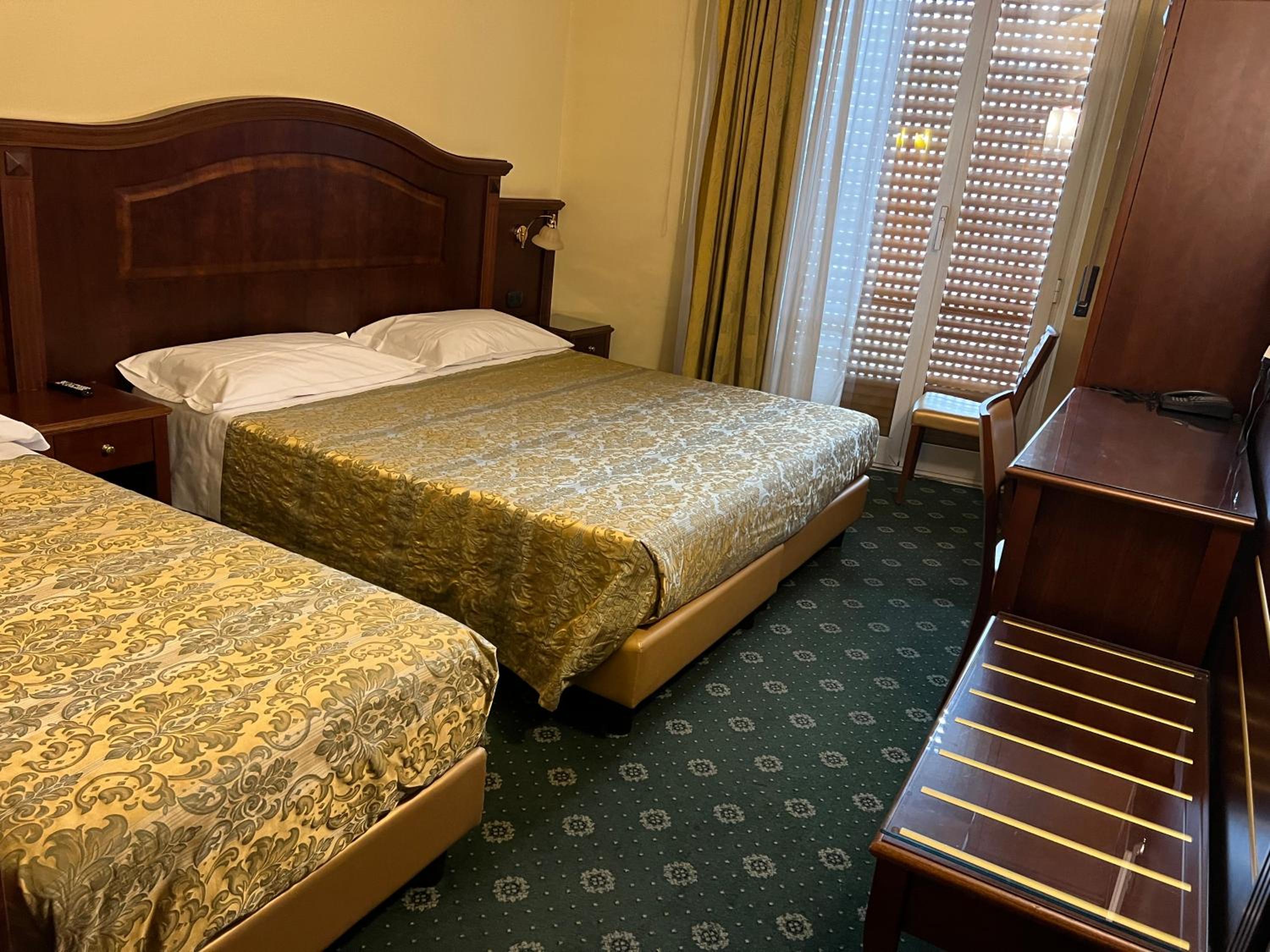 Hotel Valganna Srl Ex Valganna 13/50