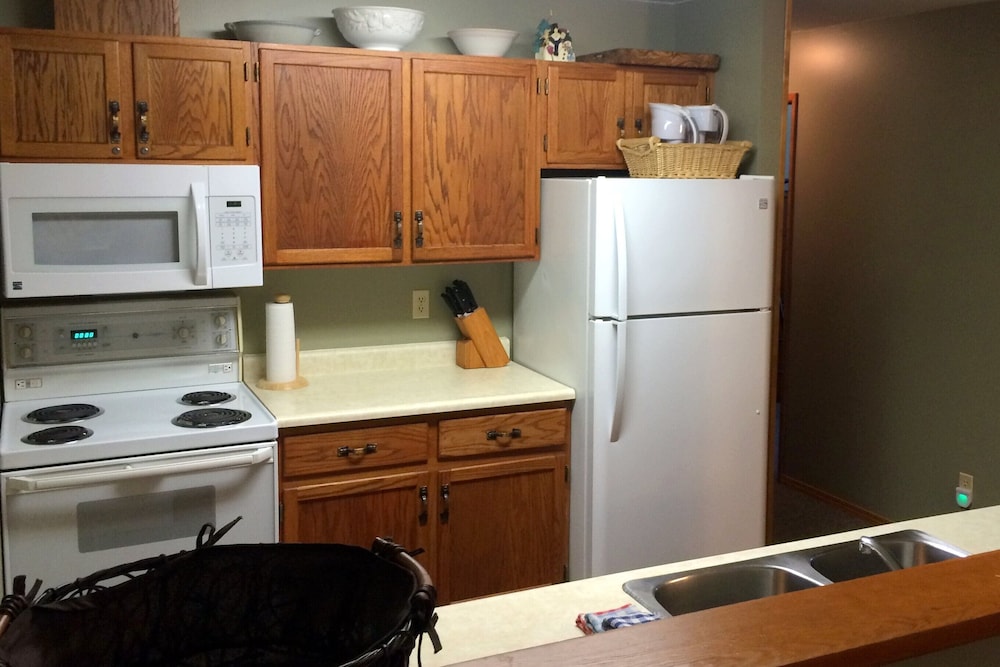 The Griz Inn 58/69