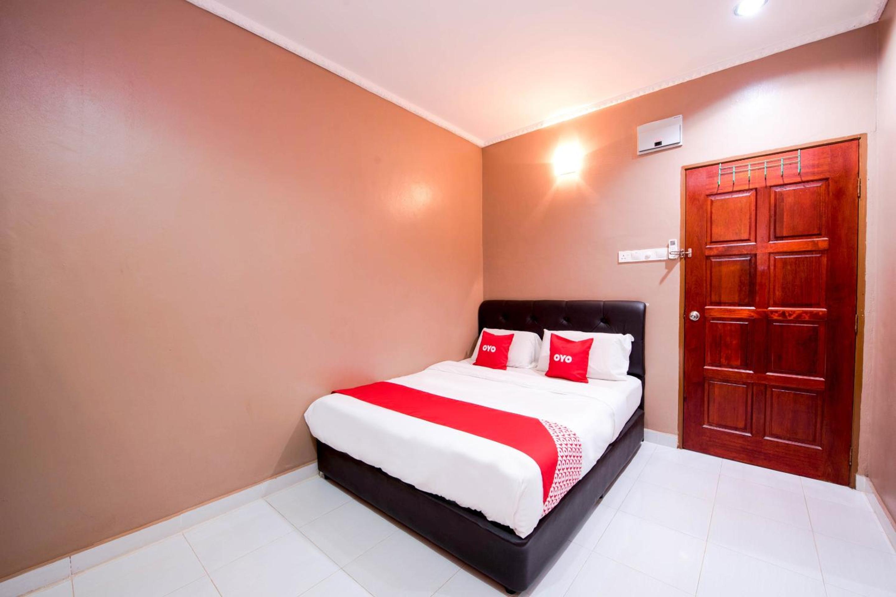 Hotel O Rg Motel 36/63
