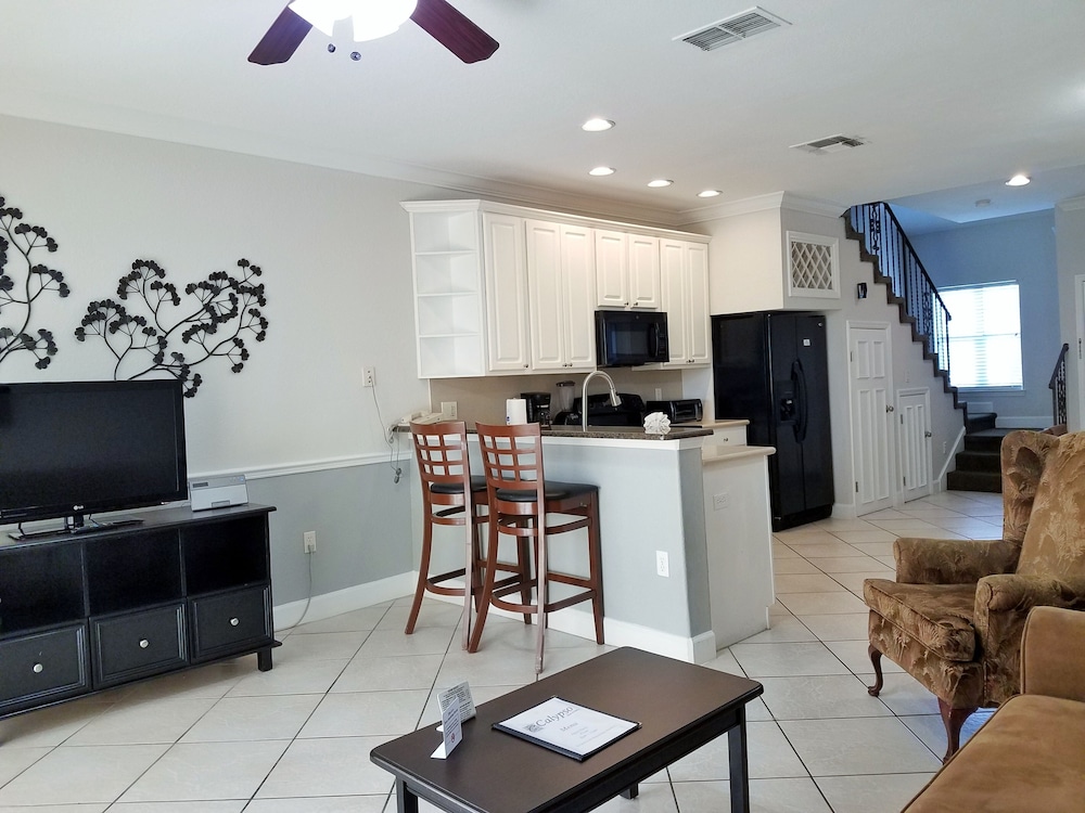 Parc Corniche Condominium Suites 47/62