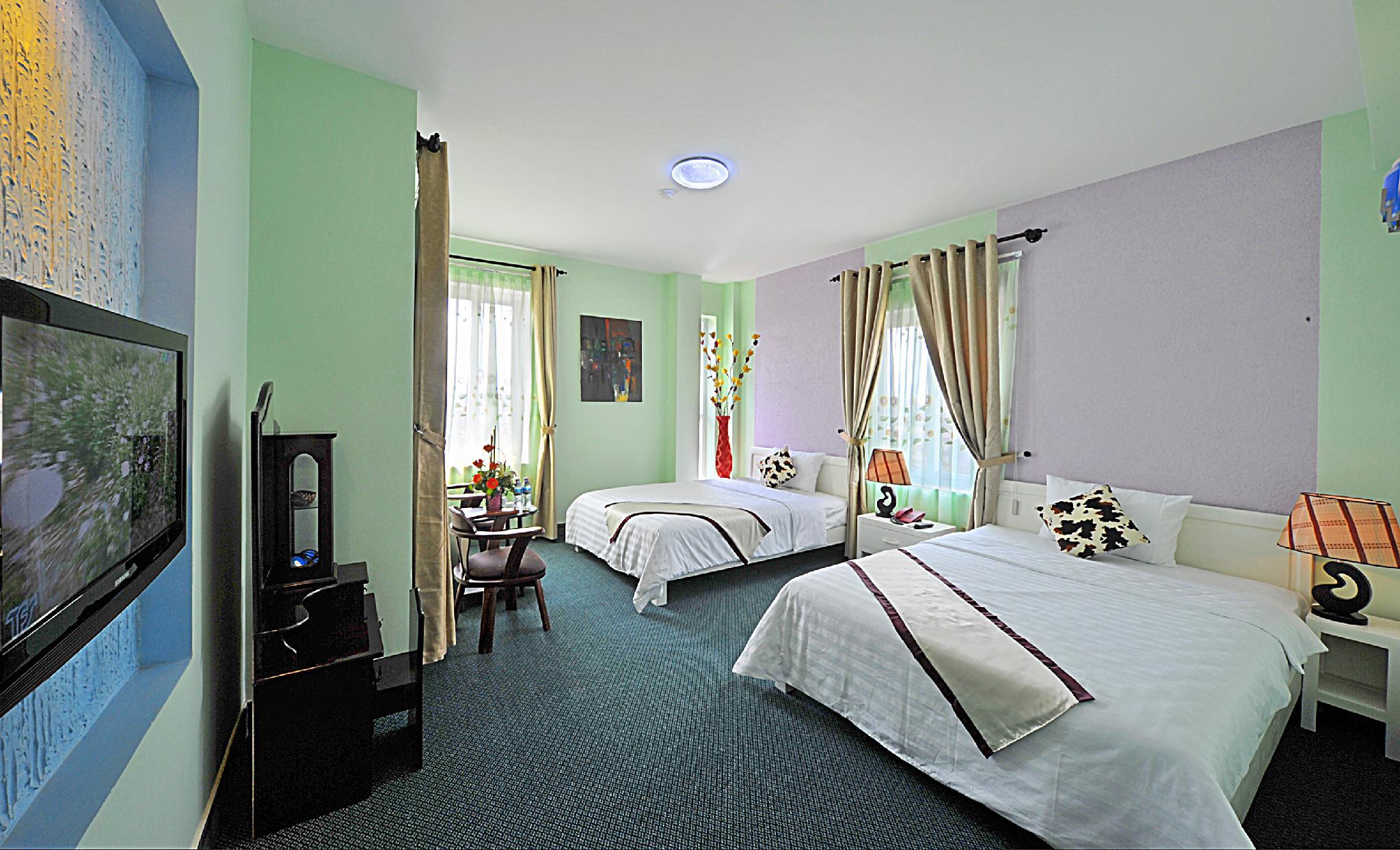 Deluxe, 2 Queen Beds, Garden View, Balcony