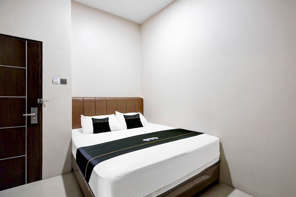 Hotel O Balikpapan near Siloam Hospital formerly Syafla Guest House 20/45