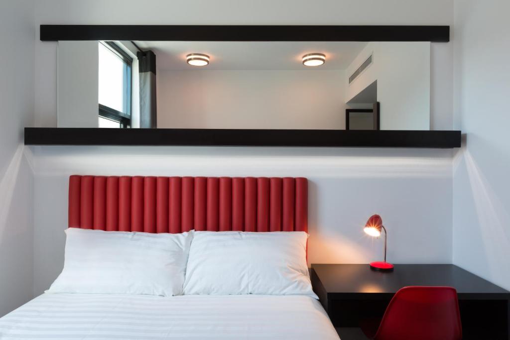 غرفة قياسية بسرير مزدوج، easyHotel Newcastle City Centre 5/7