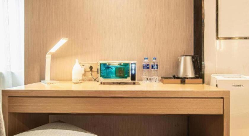 Lavande Hotel (Xi'an Fengcheng 1st Road, City Library Metro Station) 50/52