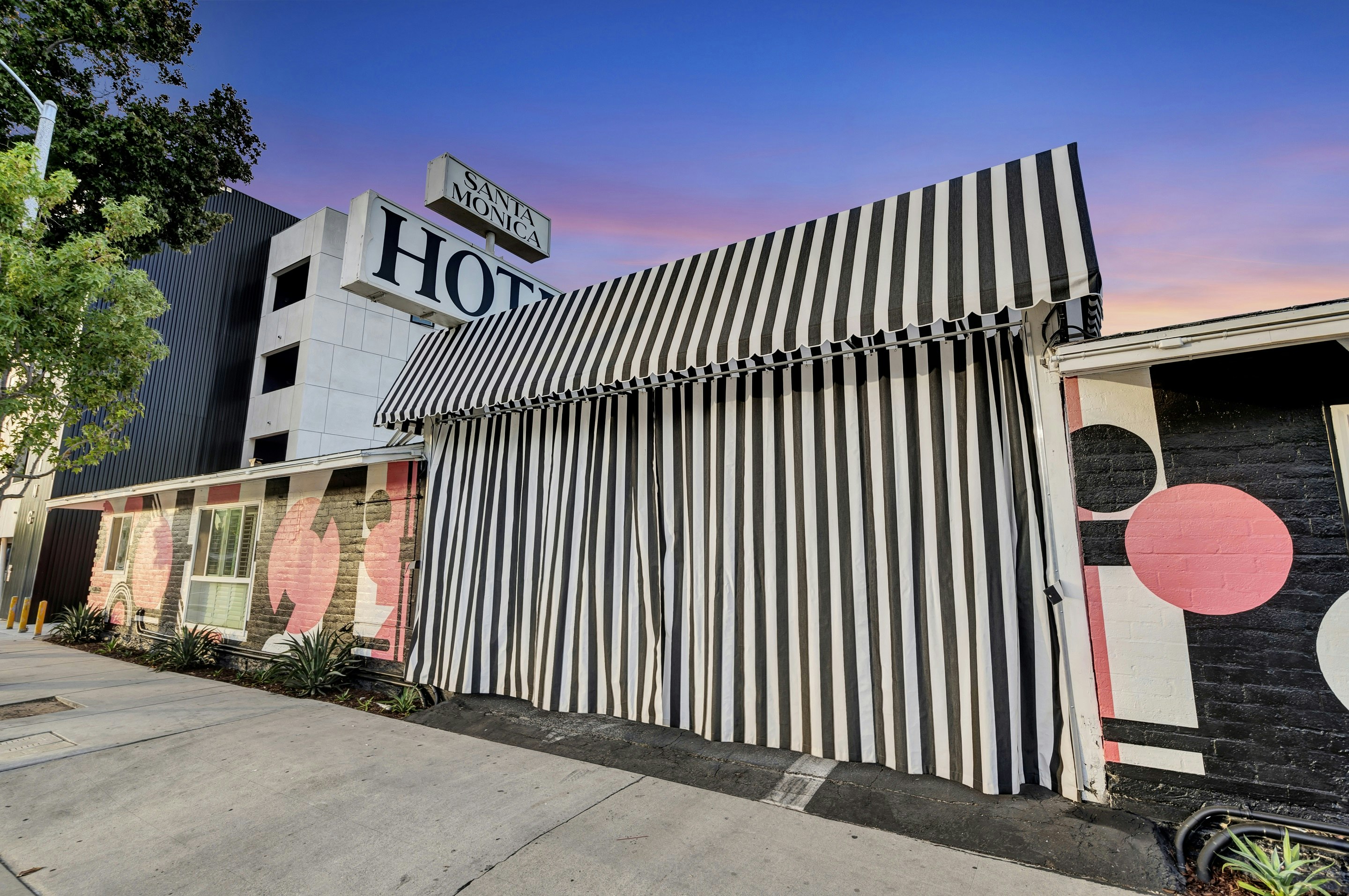 Santa Monica Hotel 7/61