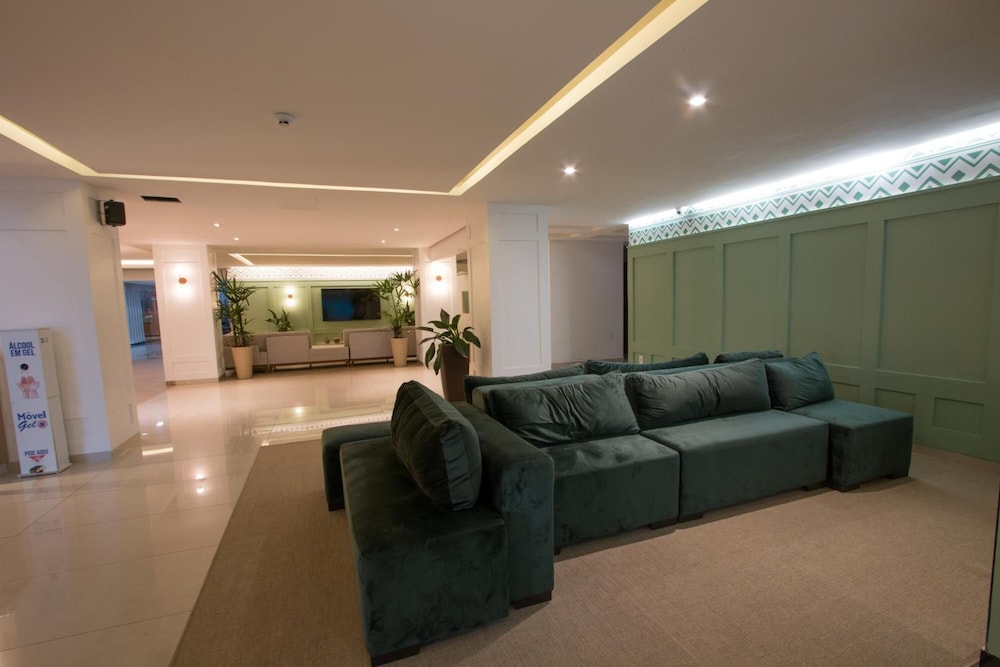 Golden Ville Hotel 47/66