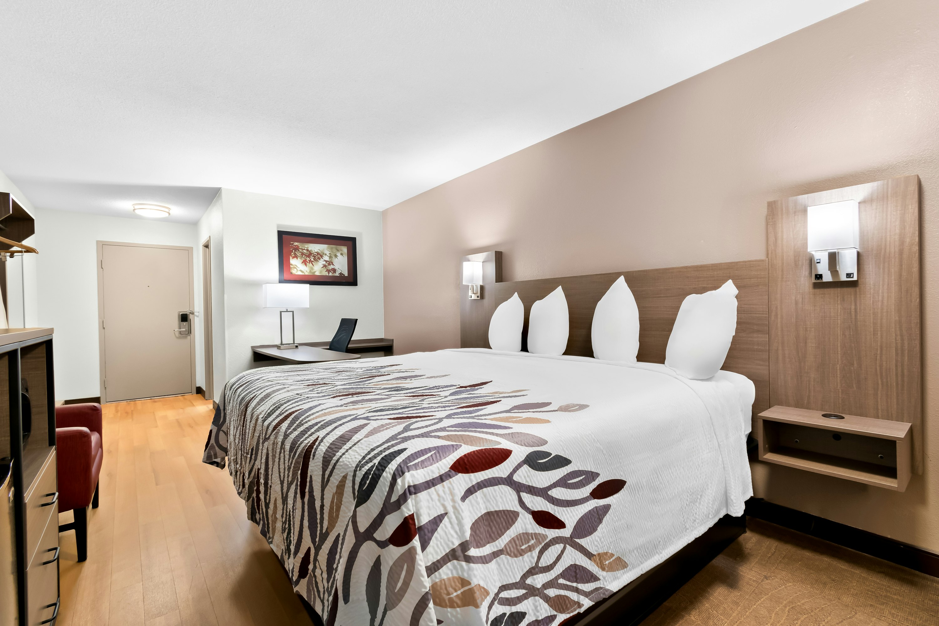 SUPERIOR, KING BED