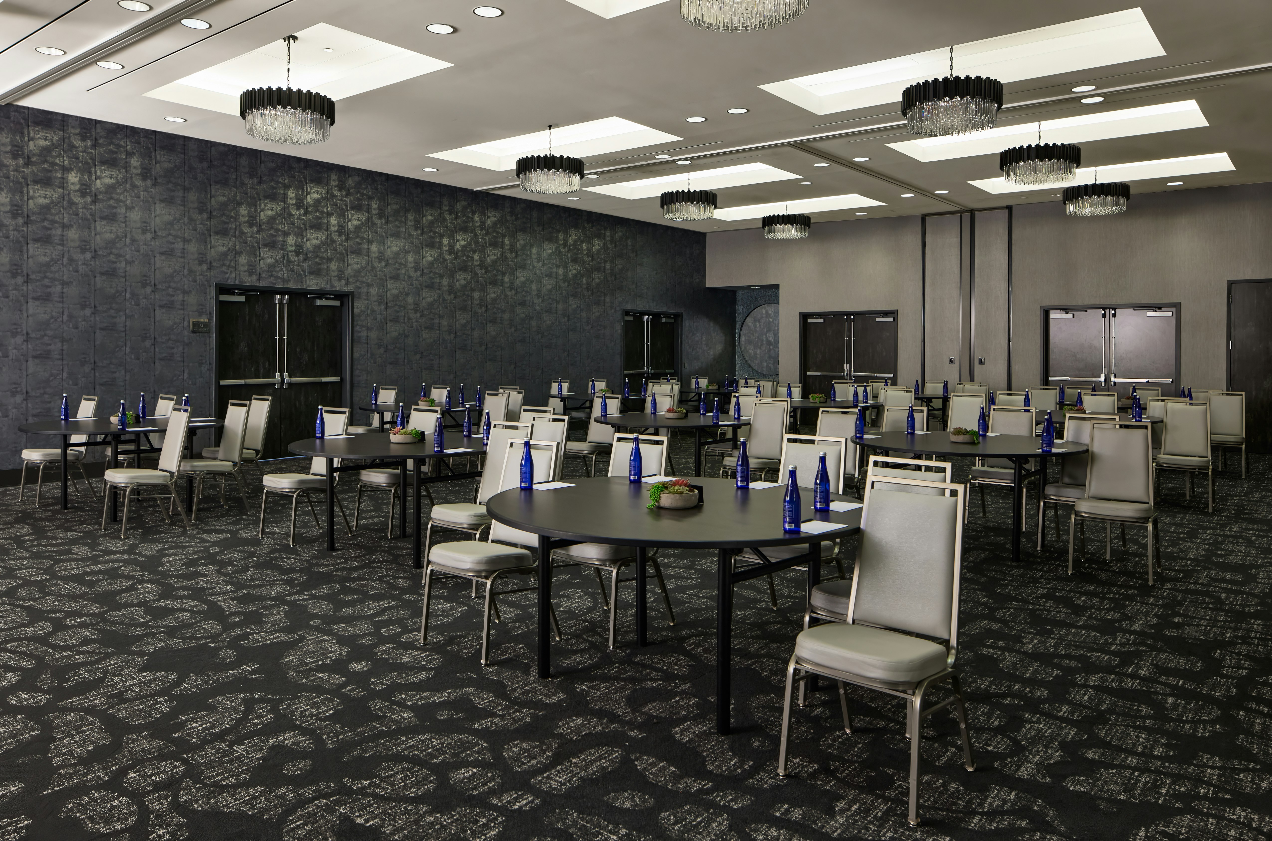 Archer Hotel Burlington 75/80