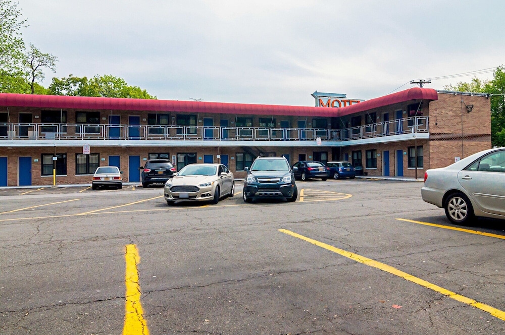 Motel6 Elmsford, NY - White Plains 39/50