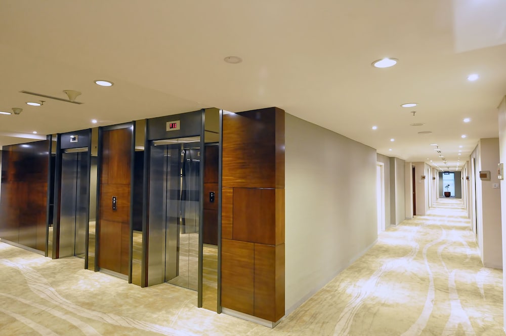Gumaya Tower Hotel Semarang 38/73