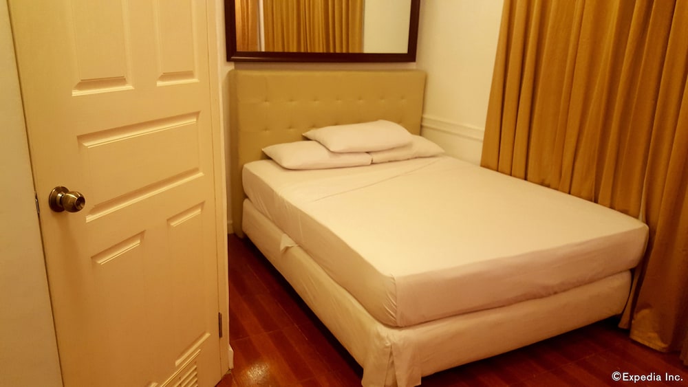 Makati Riverside Inn 23/54