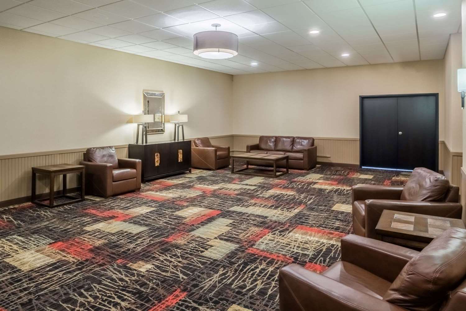 Ramada By Wyndham Grand Forks 16/40