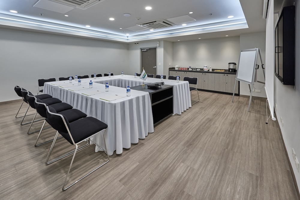 City Express Junior by Marriott Tuxtepec 30/40