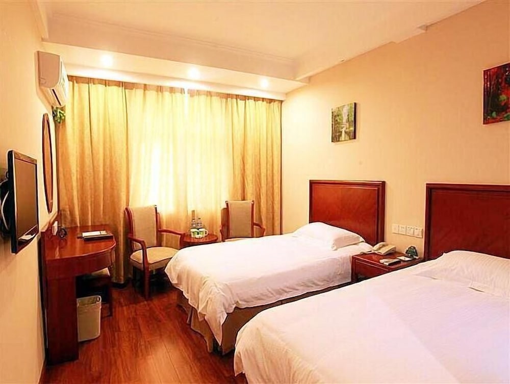GreenTree Inn AnHui HeFei High-Speed Railway South Station BaoHe Avenue Government Business Hotel 15/48