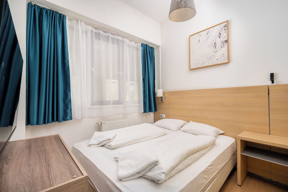 STANDARD, DOUBLE BED, PRIVATE BATHROOM
