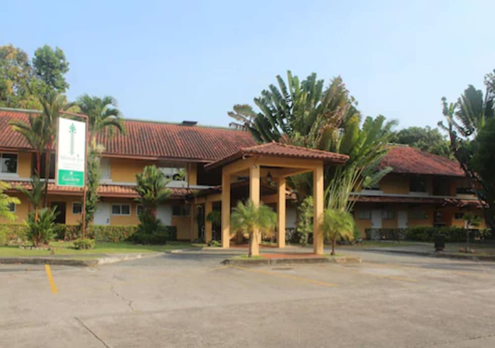 Albrook Inn 3/61