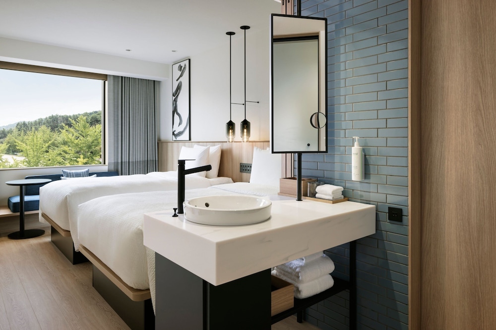 Fairfield by Marriott Hyogo Kannabe Highland 24/26