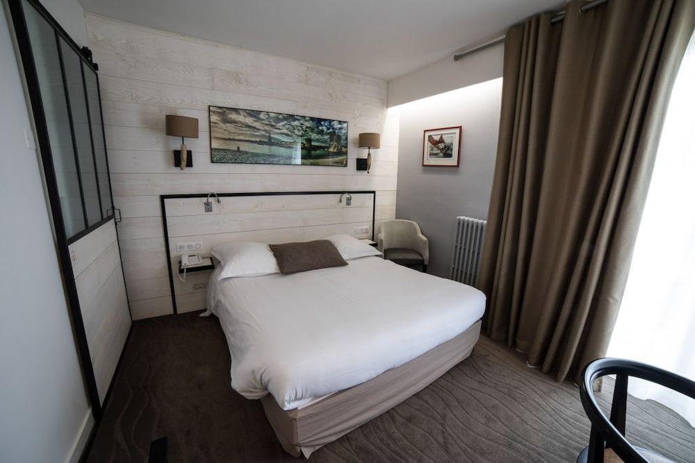 Hotel Les Brises 33/78