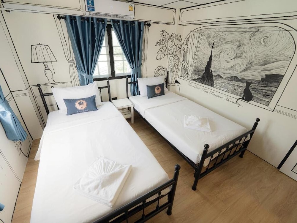 SUPERIOR, DOUBLE OR TWIN BED