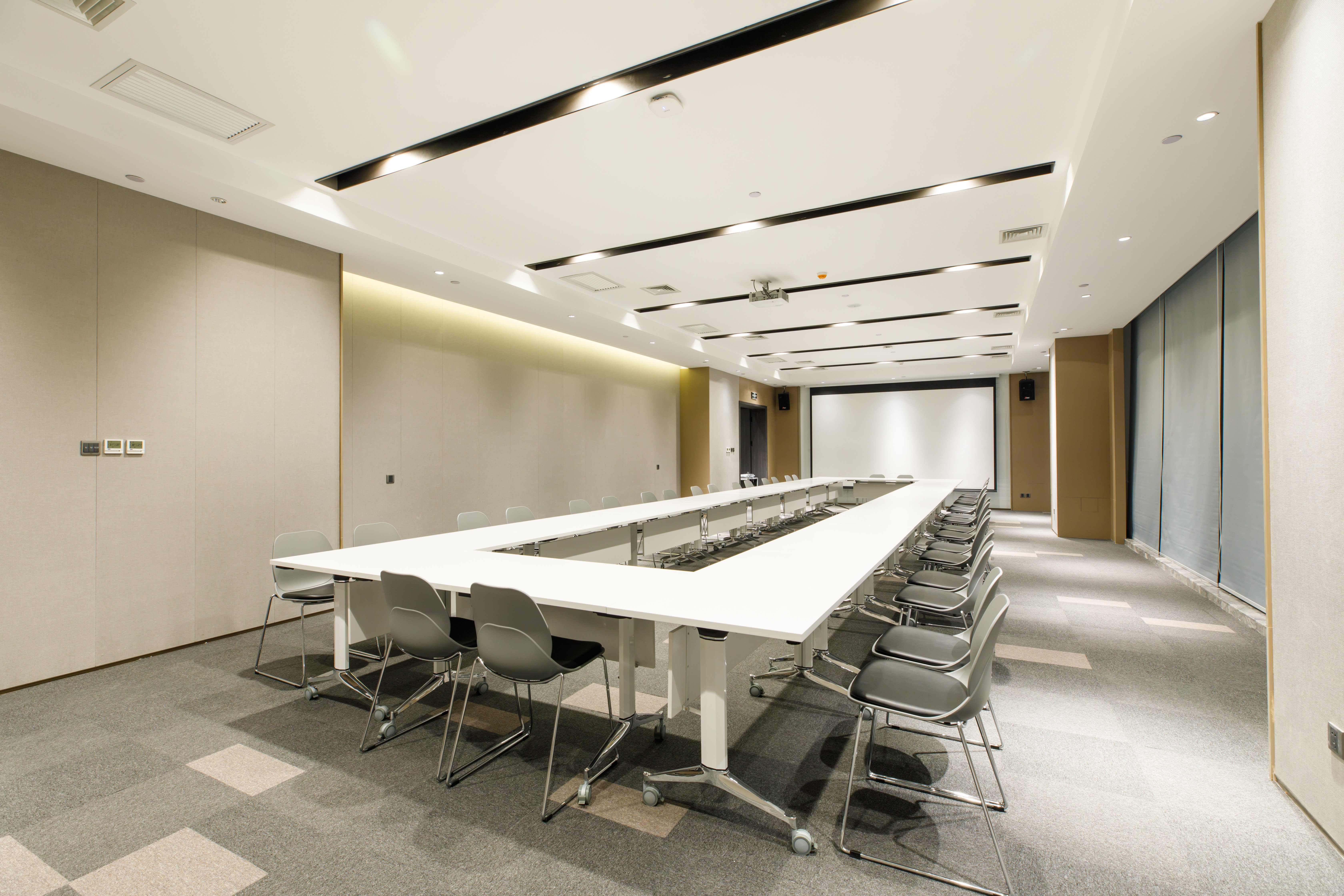 Holiday Inn Express Harbin Qunli 18/19