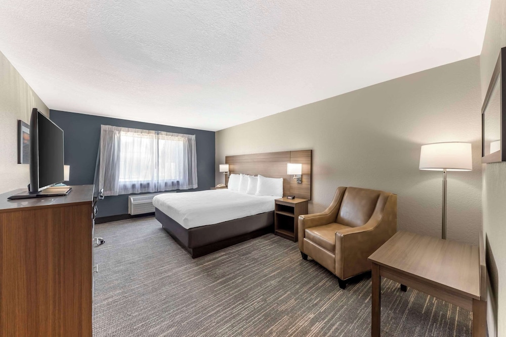 Standard, King Bed