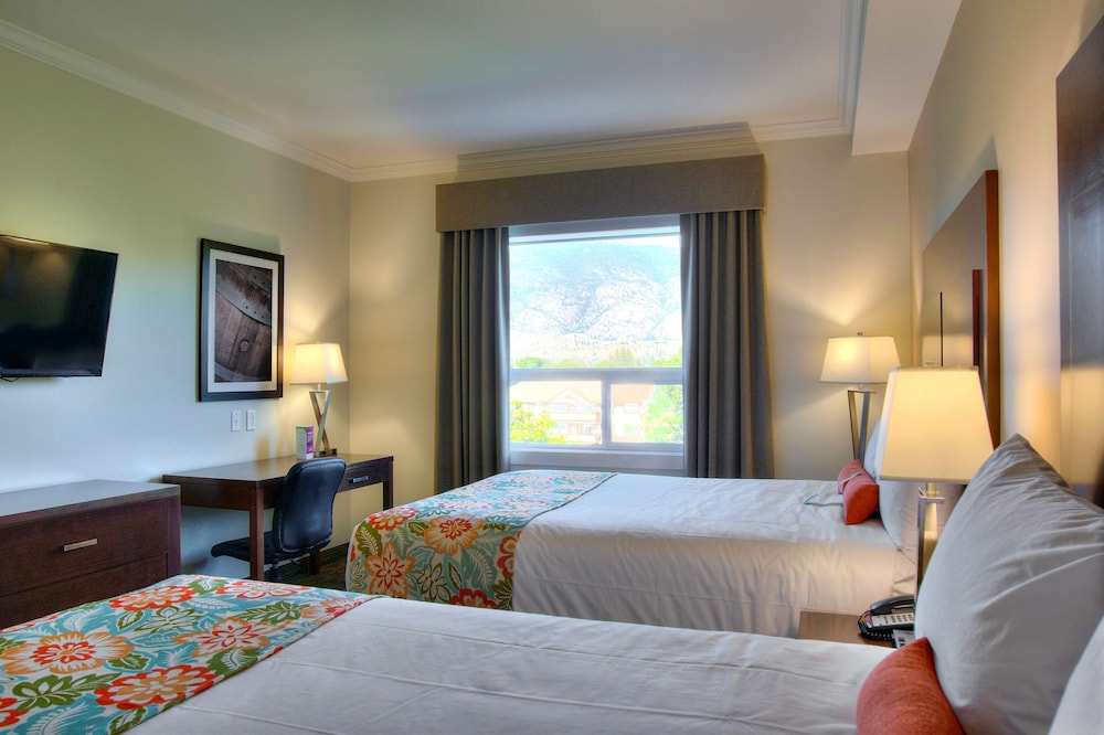 Coast Oliver Hotel 9/35