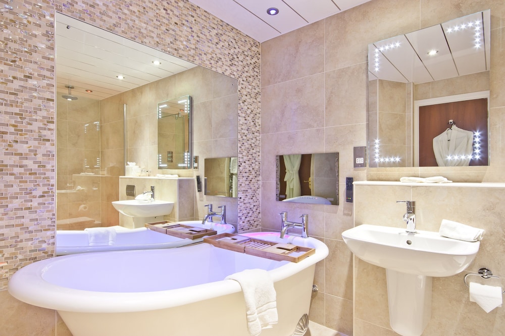 Signature, King Bed, Lake Side, Lake View، Windermere Hillthwaite Hotel 4/5