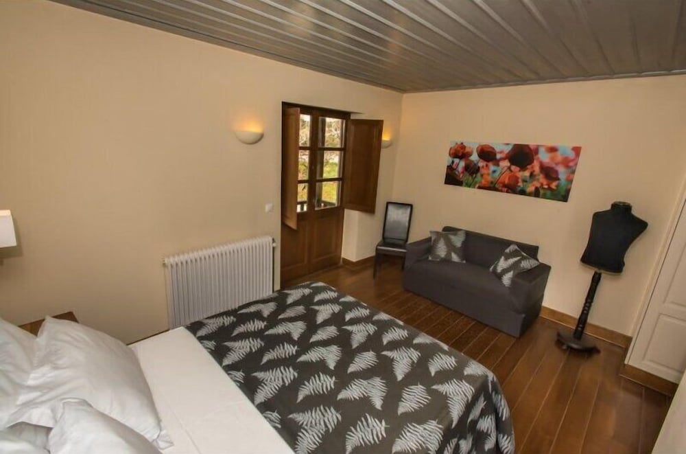 Epoches Luxury Suites 19/50