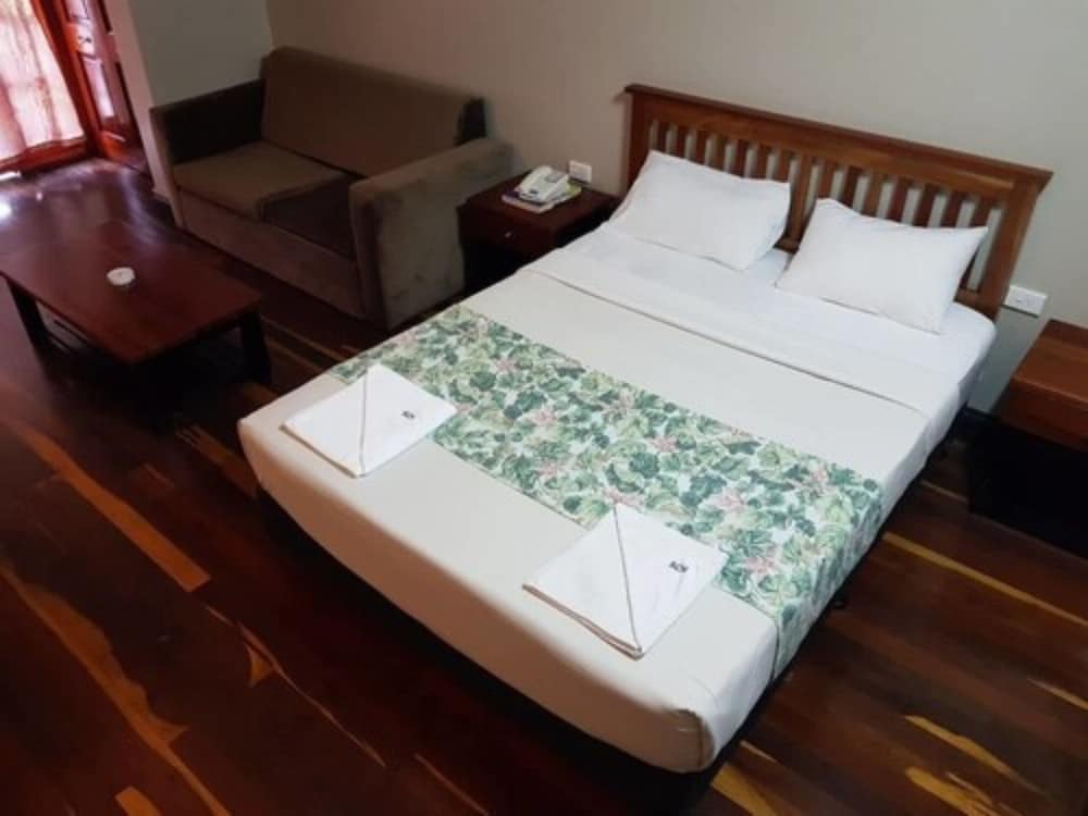Southern Cross Hotel Fiji 21/57