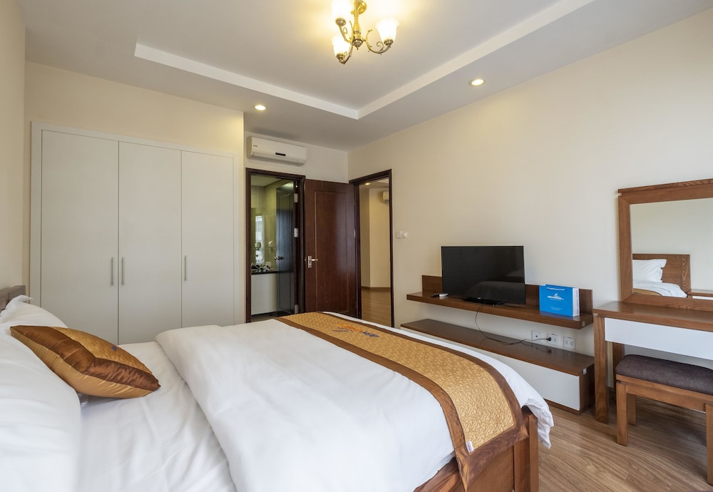 Bayhomes Times City Serviced Apartment 15/50