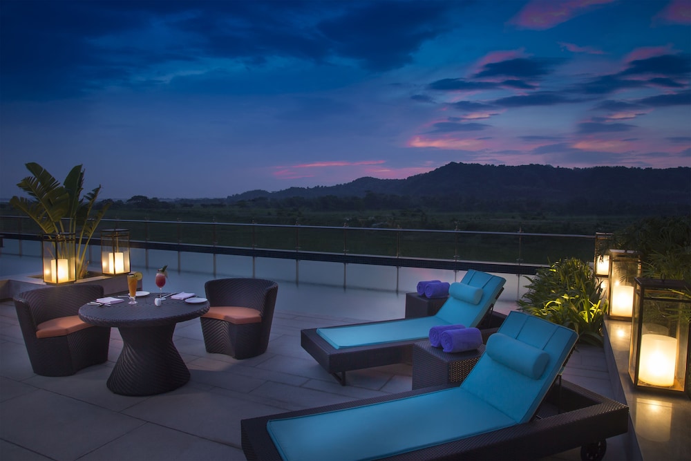 RADISSON BLU HOTEL GUWAHATI 4/48