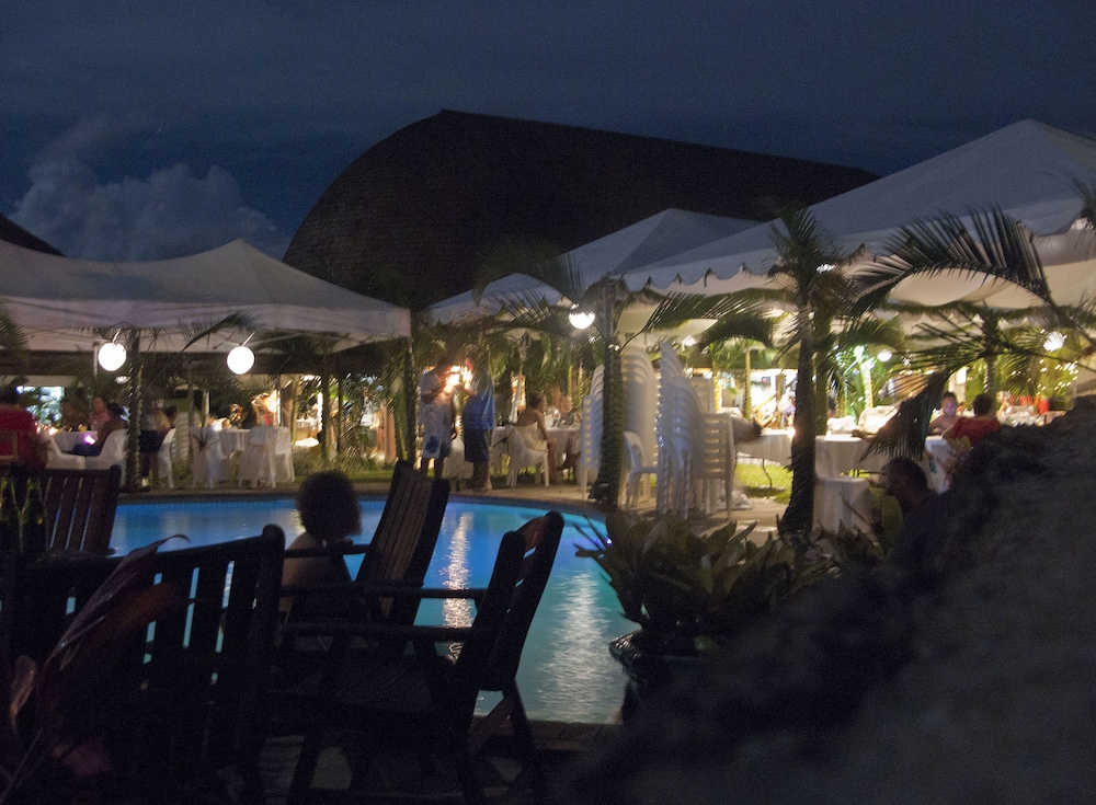 Le Manumea Resort 68/70