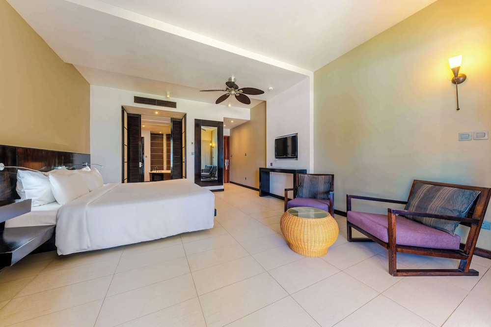Crystals Beach Resort Belle Mare, a member of Radisson Individuals 15/56