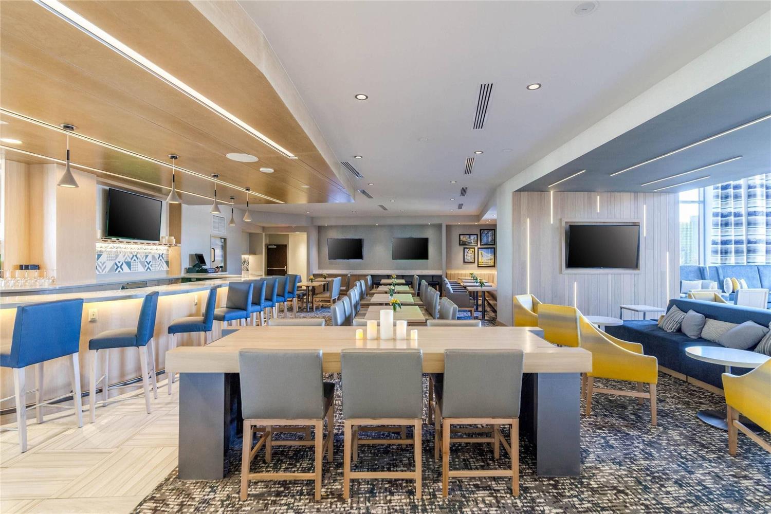 Cambria Hotel Pittsburgh - Downtown 37/41