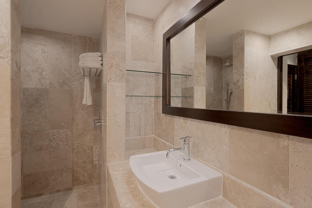 Catalonia Riviera Maya Resort and Spa All Inclusive 48/49