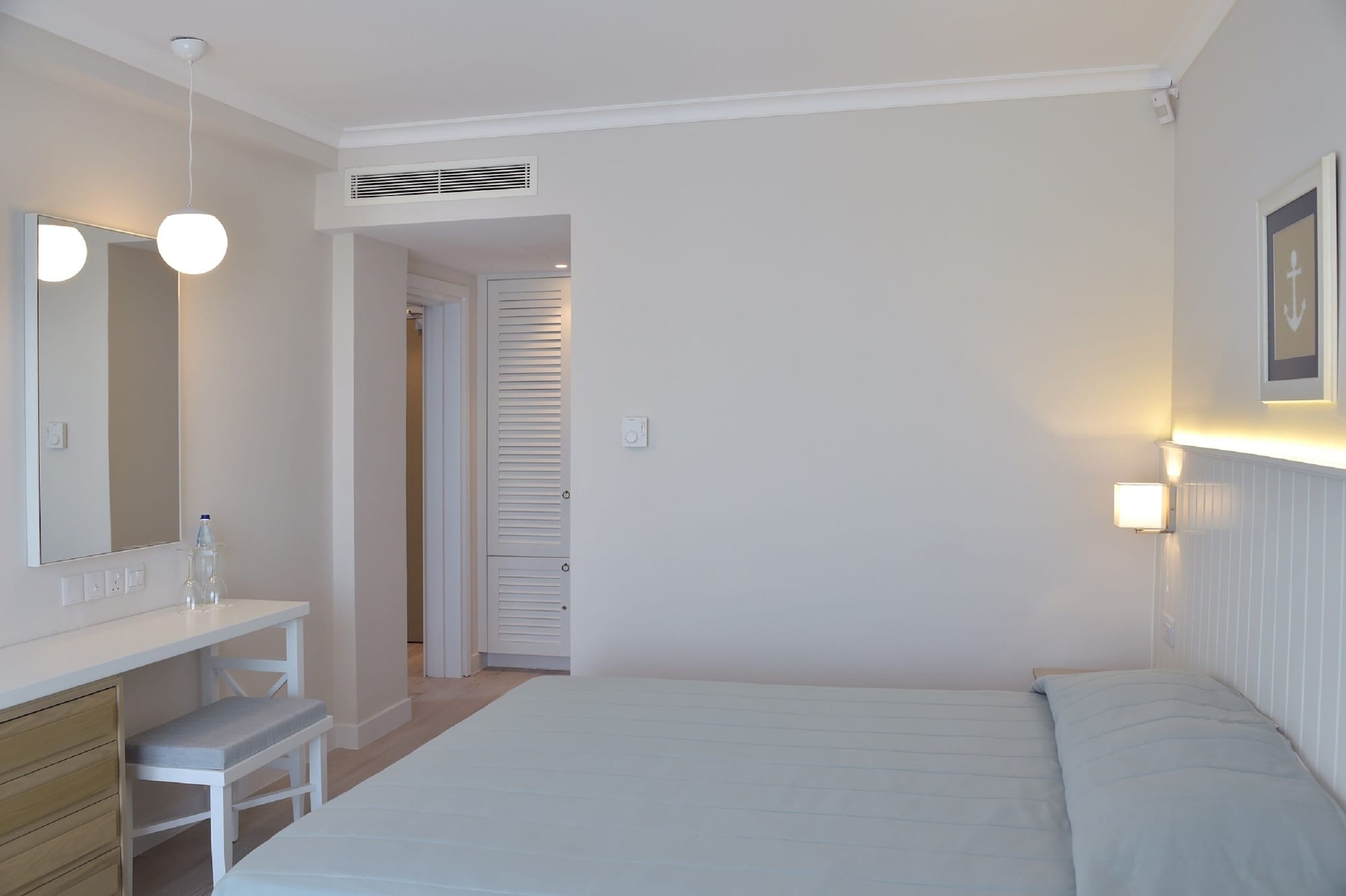 One bedroom suite with sea view